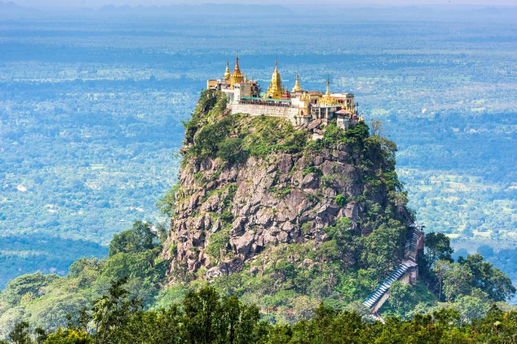 Mont Popa en Birmanie