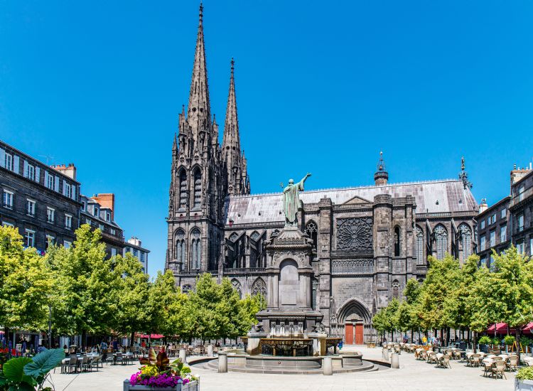 Cathédrale Notre-Dame-de-l'Assomption à Clermont-Ferrand